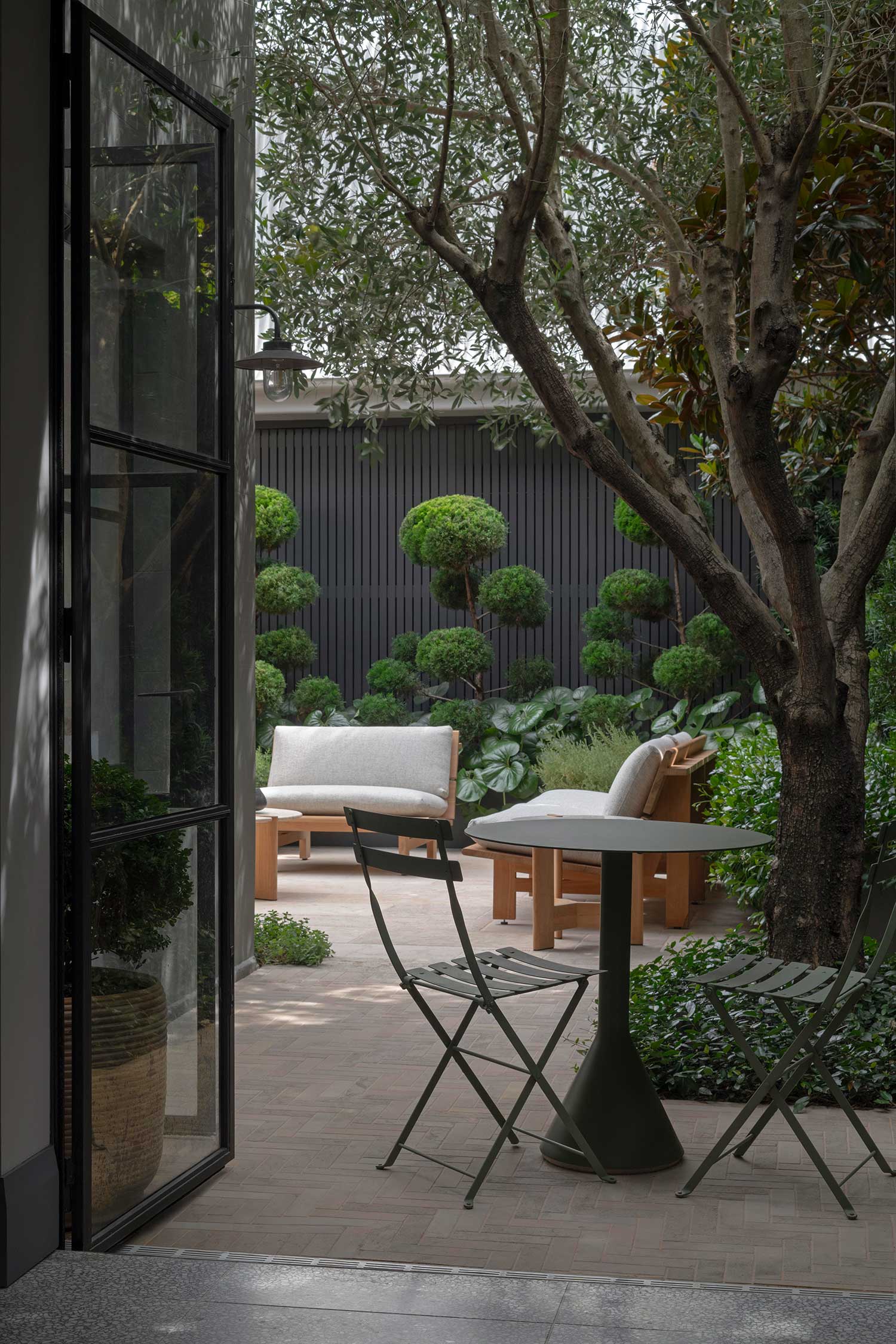 Landscape Design PARK VILLA 20 11 2025 0614