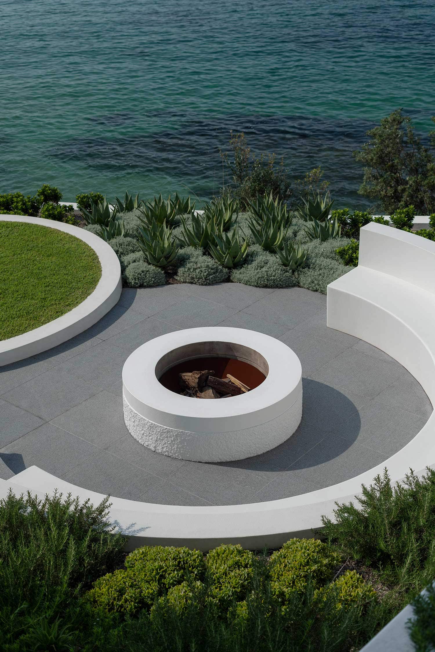 Landscape Designer COVE HOUSE 0553BB