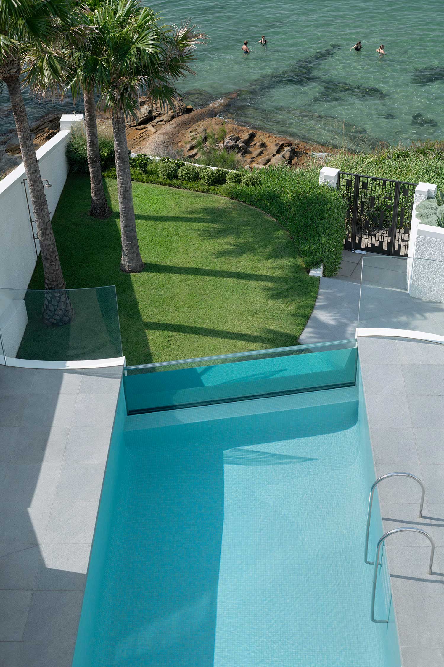 Landscape Designer COVE HOUSE 0588BBB